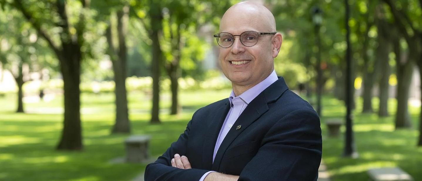 Headshot of Dr. Rob Cunningham